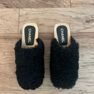 Chanel Shearling Mules size 38